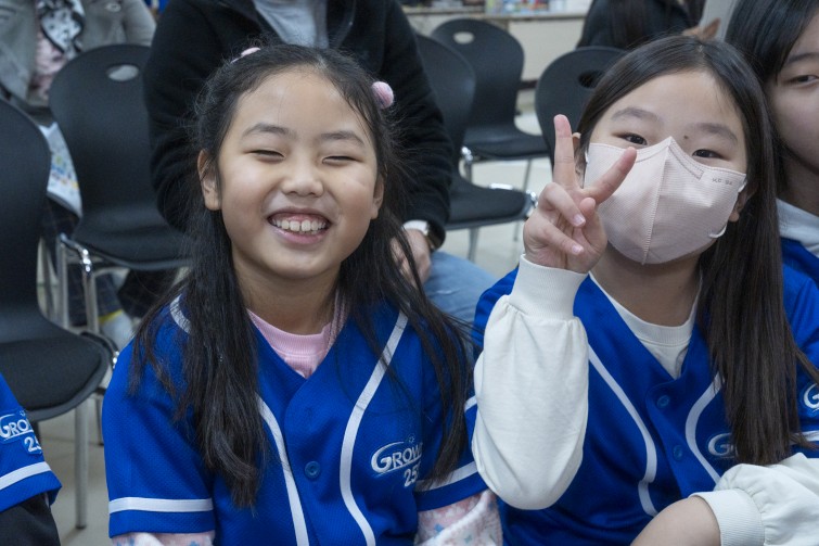 YTo1ODp7czo4OiJGaWxlTmFtZSI7czo0MDoiYmY2MTFlMjMtYzNhNC00NDgyLWE2ZWEtOTQ3NmUwYTA1OTFjLmpwZyI7czoxMjoiRmlsZURhdGVUaW1lIjtpOjE3NjUxNjY3ODQ7czo4OiJGaWxlU2l6ZSI7aTozMjA5ODY1O3M6ODoiRmlsZVR5cGUiO2k6MjtzOjg6Ik1pbWVUeXBlIjtzOjEwOiJpbWFnZS9qcGVnIjtzOjEzOiJTZWN0aW9uc0ZvdW5kIjtzOjMwOiJBTllfVEFHLCBJRkQwLCBUSFVNQk5BSUwsIEVYSUYiO3M6ODoiQ09NUFVURUQiO2E6OTp7czo0OiJodG1sIjtzOjI2OiJ3aWR0aD0iMjQxNyIgaGVpZ2h0PSIxNjExIiI7czo2OiJIZWlnaHQiO2k6MTYxMTtzOjU6IldpZHRoIjtpOjI0MTc7czo3OiJJc0NvbG9yIjtpOjE7czoxNzoiQnl0ZU9yZGVyTW90b3JvbGEiO2k6MDtzOjE1OiJBcGVydHVyZUZOdW1iZXIiO3M6NToiZi85LjAiO3M6OToiQ29weXJpZ2h0IjtzOjQ6IllBQkMiO3M6MTg6IlRodW1ibmFpbC5GaWxlVHlwZSI7aToyO3M6MTg6IlRodW1ibmFpbC5NaW1lVHlwZSI7czoxMDoiaW1hZ2UvanBlZyI7fXM6NDoiTWFrZSI7czo0OiJTT05ZIjtzOjU6Ik1vZGVsIjtzOjg6IklMQ0UtN000IjtzOjExOiJYUmVzb2x1dGlvbiI7czo1OiIyNDAvMSI7czoxMToiWVJlc29sdXRpb24iO3M6NToiMjQwLzEiO3M6MTQ6IlJlc29sdXRpb25Vbml0IjtpOjI7czo4OiJTb2Z0d2FyZSI7czo1MjoiQWRvYmUgUGhvdG9zaG9wIExpZ2h0cm9vbSBDbGFzc2ljIDE0LjEuMSAoTWFjaW50b3NoKSI7czo4OiJEYXRlVGltZSI7czoxOToiMjAyNToxMjowOCAxMzowNDowMiI7czo2OiJBcnRpc3QiO3M6NzoiWUFCQ19TRyI7czo5OiJDb3B5cmlnaHQiO3M6NDoiWUFCQyI7czoxNjoiRXhpZl9JRkRfUG9pbnRlciI7aToyNTQ7czo5OiJUSFVNQk5BSUwiO2E6Njp7czoxMToiQ29tcHJlc3Npb24iO2k6NjtzOjExOiJYUmVzb2x1dGlvbiI7czo0OiI3Mi8xIjtzOjExOiJZUmVzb2x1dGlvbiI7czo0OiI3Mi8xIjtzOjE0OiJSZXNvbHV0aW9uVW5pdCI7aToyO3M6MjE6IkpQRUdJbnRlcmNoYW5nZUZvcm1hdCI7aToxMDQwO3M6Mjc6IkpQRUdJbnRlcmNoYW5nZUZvcm1hdExlbmd0aCI7aToxNjY5MTt9czoxMjoiRXhwb3N1cmVUaW1lIjtzOjU6IjEvMjUwIjtzOjc6IkZOdW1iZXIiO3M6MzoiOS8xIjtzOjE1OiJFeHBvc3VyZVByb2dyYW0iO2k6MTtzOjE1OiJJU09TcGVlZFJhdGluZ3MiO2k6MjAwMDtzOjE5OiJVbmRlZmluZWRUYWc6MHg4ODMwIjtpOjI7czoxOToiVW5kZWZpbmVkVGFnOjB4ODgzMiI7aToyMDAwO3M6MTE6IkV4aWZWZXJzaW9uIjtzOjQ6IjAyMzIiO3M6MTY6IkRhdGVUaW1lT3JpZ2luYWwiO3M6MTk6IjIwMjU6MTI6MDcgMTQ6NTI6NTQiO3M6MTc6IkRhdGVUaW1lRGlnaXRpemVkIjtzOjE5OiIyMDI1OjEyOjA3IDE0OjUyOjU0IjtzOjE5OiJVbmRlZmluZWRUYWc6MHg5MDEwIjtzOjY6IiswOTowMCI7czoxOToiVW5kZWZpbmVkVGFnOjB4OTAxMSI7czo2OiIrMDk6MDAiO3M6MTk6IlVuZGVmaW5lZFRhZzoweDkwMTIiO3M6NjoiKzA5OjAwIjtzOjE3OiJTaHV0dGVyU3BlZWRWYWx1ZSI7czoxNToiNzk2NTc4NC8xMDAwMDAwIjtzOjEzOiJBcGVydHVyZVZhbHVlIjtzOjEzOiI2MzM5ODUvMTAwMDAwIjtzOjE1OiJCcmlnaHRuZXNzVmFsdWUiO3M6OToiMzkwNC8yNTYwIjtzOjE3OiJFeHBvc3VyZUJpYXNWYWx1ZSI7czo0OiIwLzEwIjtzOjE2OiJNYXhBcGVydHVyZVZhbHVlIjtzOjc6Ijc2MC8yNTYiO3M6MTI6Ik1ldGVyaW5nTW9kZSI7aTo1O3M6MTE6IkxpZ2h0U291cmNlIjtpOjA7czo1OiJGbGFzaCI7aToxMztzOjExOiJGb2NhbExlbmd0aCI7czo2OiI1MDAvMTAiO3M6MTg6IlN1YlNlY1RpbWVPcmlnaW5hbCI7czozOiI1NDQiO3M6MTk6IlN1YlNlY1RpbWVEaWdpdGl6ZWQiO3M6MzoiNTQ0IjtzOjEwOiJDb2xvclNwYWNlIjtpOjY1NTM1O3M6MjE6IkZvY2FsUGxhbmVYUmVzb2x1dGlvbiI7czoxNDoiNjQ0NDkzMzkvMzI3NjgiO3M6MjE6IkZvY2FsUGxhbmVZUmVzb2x1dGlvbiI7czoxNDoiNjQ0NDkzMzkvMzI3NjgiO3M6MjQ6IkZvY2FsUGxhbmVSZXNvbHV0aW9uVW5pdCI7aTozO3M6MTA6IkZpbGVTb3VyY2UiO3M6MToiAyI7czo5OiJTY2VuZVR5cGUiO3M6MToiASI7czoxNDoiQ3VzdG9tUmVuZGVyZWQiO2k6MDtzOjEyOiJFeHBvc3VyZU1vZGUiO2k6MTtzOjEyOiJXaGl0ZUJhbGFuY2UiO2k6MTtzOjE2OiJEaWdpdGFsWm9vbVJhdGlvIjtzOjU6IjE2LzE2IjtzOjIxOiJGb2NhbExlbmd0aEluMzVtbUZpbG0iO2k6NTA7czoxNjoiU2NlbmVDYXB0dXJlVHlwZSI7aTowO3M6ODoiQ29udHJhc3QiO2k6MDtzOjEwOiJTYXR1cmF0aW9uIjtpOjA7czo5OiJTaGFycG5lc3MiO2k6MDtzOjE5OiJVbmRlZmluZWRUYWc6MHhBNDMyIjthOjQ6e2k6MDtzOjY6IjI0MC8xMCI7aToxO3M6NjoiNzAwLzEwIjtpOjI7czo1OiIyOC8xMCI7aTozO3M6NToiMjgvMTAiO31zOjE5OiJVbmRlZmluZWRUYWc6MHhBNDM0IjtzOjIxOiJGRSAyNC03MG1tIEYyLjggR00gSUkiO30=