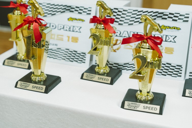 YTo1ODp7czo4OiJGaWxlTmFtZSI7czo0MDoiYzMxYjY4NmYtYTcxOC00ZGNjLWIwZTYtNzYwYTI2NTY0MzZmLmpwZyI7czoxMjoiRmlsZURhdGVUaW1lIjtpOjE3NjUwNzg3NTI7czo4OiJGaWxlU2l6ZSI7aToxMzk4NDg5O3M6ODoiRmlsZVR5cGUiO2k6MjtzOjg6Ik1pbWVUeXBlIjtzOjEwOiJpbWFnZS9qcGVnIjtzOjEzOiJTZWN0aW9uc0ZvdW5kIjtzOjMwOiJBTllfVEFHLCBJRkQwLCBUSFVNQk5BSUwsIEVYSUYiO3M6ODoiQ09NUFVURUQiO2E6OTp7czo0OiJodG1sIjtzOjI2OiJ3aWR0aD0iMTY5OSIgaGVpZ2h0PSIxMTMzIiI7czo2OiJIZWlnaHQiO2k6MTEzMztzOjU6IldpZHRoIjtpOjE2OTk7czo3OiJJc0NvbG9yIjtpOjE7czoxNzoiQnl0ZU9yZGVyTW90b3JvbGEiO2k6MDtzOjE1OiJBcGVydHVyZUZOdW1iZXIiO3M6NToiZi8yLjgiO3M6OToiQ29weXJpZ2h0IjtzOjQ6IllBQkMiO3M6MTg6IlRodW1ibmFpbC5GaWxlVHlwZSI7aToyO3M6MTg6IlRodW1ibmFpbC5NaW1lVHlwZSI7czoxMDoiaW1hZ2UvanBlZyI7fXM6NDoiTWFrZSI7czo0OiJTT05ZIjtzOjU6Ik1vZGVsIjtzOjg6IklMQ0UtN000IjtzOjExOiJYUmVzb2x1dGlvbiI7czo1OiIyNDAvMSI7czoxMToiWVJlc29sdXRpb24iO3M6NToiMjQwLzEiO3M6MTQ6IlJlc29sdXRpb25Vbml0IjtpOjI7czo4OiJTb2Z0d2FyZSI7czo1MjoiQWRvYmUgUGhvdG9zaG9wIExpZ2h0cm9vbSBDbGFzc2ljIDE1LjAuMSAoTWFjaW50b3NoKSI7czo4OiJEYXRlVGltZSI7czoxOToiMjAyNToxMjowNyAxMjozNTozNiI7czo2OiJBcnRpc3QiO3M6NzoiWUFCQ19TRyI7czo5OiJDb3B5cmlnaHQiO3M6NDoiWUFCQyI7czoxNjoiRXhpZl9JRkRfUG9pbnRlciI7aToyNTQ7czo5OiJUSFVNQk5BSUwiO2E6Njp7czoxMToiQ29tcHJlc3Npb24iO2k6NjtzOjExOiJYUmVzb2x1dGlvbiI7czo0OiI3Mi8xIjtzOjExOiJZUmVzb2x1dGlvbiI7czo0OiI3Mi8xIjtzOjE0OiJSZXNvbHV0aW9uVW5pdCI7aToyO3M6MjE6IkpQRUdJbnRlcmNoYW5nZUZvcm1hdCI7aToxMDQwO3M6Mjc6IkpQRUdJbnRlcmNoYW5nZUZvcm1hdExlbmd0aCI7aToxNzM4OTt9czoxMjoiRXhwb3N1cmVUaW1lIjtzOjU6IjEvMjUwIjtzOjc6IkZOdW1iZXIiO3M6NToiMjgvMTAiO3M6MTU6IkV4cG9zdXJlUHJvZ3JhbSI7aToxO3M6MTU6IklTT1NwZWVkUmF0aW5ncyI7aTo1MDA7czoxOToiVW5kZWZpbmVkVGFnOjB4ODgzMCI7aToyO3M6MTk6IlVuZGVmaW5lZFRhZzoweDg4MzIiO2k6NTAwO3M6MTE6IkV4aWZWZXJzaW9uIjtzOjQ6IjAyMzIiO3M6MTY6IkRhdGVUaW1lT3JpZ2luYWwiO3M6MTk6IjIwMjU6MTI6MDYgMDk6MzQ6NTIiO3M6MTc6IkRhdGVUaW1lRGlnaXRpemVkIjtzOjE5OiIyMDI1OjEyOjA2IDA5OjM0OjUyIjtzOjE5OiJVbmRlZmluZWRUYWc6MHg5MDEwIjtzOjY6IiswOTowMCI7czoxOToiVW5kZWZpbmVkVGFnOjB4OTAxMSI7czo2OiIrMDk6MDAiO3M6MTk6IlVuZGVmaW5lZFRhZzoweDkwMTIiO3M6NjoiKzA5OjAwIjtzOjE3OiJTaHV0dGVyU3BlZWRWYWx1ZSI7czoxNToiNzk2NTc4NC8xMDAwMDAwIjtzOjEzOiJBcGVydHVyZVZhbHVlIjtzOjE1OiIyOTcwODU0LzEwMDAwMDAiO3M6MTU6IkJyaWdodG5lc3NWYWx1ZSI7czoxMDoiMTAyNDQvMjU2MCI7czoxNzoiRXhwb3N1cmVCaWFzVmFsdWUiO3M6NDoiMC8xMCI7czoxNjoiTWF4QXBlcnR1cmVWYWx1ZSI7czo3OiI3NjAvMjU2IjtzOjEyOiJNZXRlcmluZ01vZGUiO2k6NTtzOjExOiJMaWdodFNvdXJjZSI7aTowO3M6NToiRmxhc2giO2k6MTM7czoxMToiRm9jYWxMZW5ndGgiO3M6NjoiNTcwLzEwIjtzOjE4OiJTdWJTZWNUaW1lT3JpZ2luYWwiO3M6MzoiNDA2IjtzOjE5OiJTdWJTZWNUaW1lRGlnaXRpemVkIjtzOjM6IjQwNiI7czoxMDoiQ29sb3JTcGFjZSI7aTo2NTUzNTtzOjIxOiJGb2NhbFBsYW5lWFJlc29sdXRpb24iO3M6MTQ6IjY0NDQ5MzM5LzMyNzY4IjtzOjIxOiJGb2NhbFBsYW5lWVJlc29sdXRpb24iO3M6MTQ6IjY0NDQ5MzM5LzMyNzY4IjtzOjI0OiJGb2NhbFBsYW5lUmVzb2x1dGlvblVuaXQiO2k6MztzOjEwOiJGaWxlU291cmNlIjtzOjE6IgMiO3M6OToiU2NlbmVUeXBlIjtzOjE6IgEiO3M6MTQ6IkN1c3RvbVJlbmRlcmVkIjtpOjA7czoxMjoiRXhwb3N1cmVNb2RlIjtpOjE7czoxMjoiV2hpdGVCYWxhbmNlIjtpOjE7czoxNjoiRGlnaXRhbFpvb21SYXRpbyI7czo1OiIxNi8xNiI7czoyMToiRm9jYWxMZW5ndGhJbjM1bW1GaWxtIjtpOjU3O3M6MTY6IlNjZW5lQ2FwdHVyZVR5cGUiO2k6MDtzOjg6IkNvbnRyYXN0IjtpOjA7czoxMDoiU2F0dXJhdGlvbiI7aTowO3M6OToiU2hhcnBuZXNzIjtpOjA7czoxOToiVW5kZWZpbmVkVGFnOjB4QTQzMiI7YTo0OntpOjA7czo2OiIyNDAvMTAiO2k6MTtzOjY6IjcwMC8xMCI7aToyO3M6NToiMjgvMTAiO2k6MztzOjU6IjI4LzEwIjt9czoxOToiVW5kZWZpbmVkVGFnOjB4QTQzNCI7czoyMToiRkUgMjQtNzBtbSBGMi44IEdNIElJIjt9