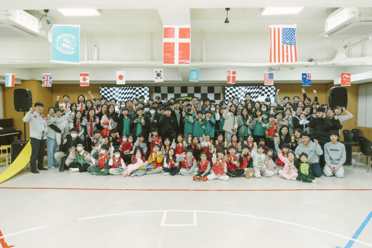 YTo1ODp7czo4OiJGaWxlTmFtZSI7czo0MDoiY2Y5MjAyZTQtMjRjOC00ZmJmLWIzNDAtNTc2N2ZkODQ0MDZjLmpwZyI7czoxMjoiRmlsZURhdGVUaW1lIjtpOjE3NjUwNzg3Mzk7czo4OiJGaWxlU2l6ZSI7aToxNjI1NTYwO3M6ODoiRmlsZVR5cGUiO2k6MjtzOjg6Ik1pbWVUeXBlIjtzOjEwOiJpbWFnZS9qcGVnIjtzOjEzOiJTZWN0aW9uc0ZvdW5kIjtzOjMwOiJBTllfVEFHLCBJRkQwLCBUSFVNQk5BSUwsIEVYSUYiO3M6ODoiQ09NUFVURUQiO2E6OTp7czo0OiJodG1sIjtzOjI2OiJ3aWR0aD0iMTc1MiIgaGVpZ2h0PSIxMTY4IiI7czo2OiJIZWlnaHQiO2k6MTE2ODtzOjU6IldpZHRoIjtpOjE3NTI7czo3OiJJc0NvbG9yIjtpOjE7czoxNzoiQnl0ZU9yZGVyTW90b3JvbGEiO2k6MDtzOjE1OiJBcGVydHVyZUZOdW1iZXIiO3M6NToiZi82LjMiO3M6OToiQ29weXJpZ2h0IjtzOjQ6IllBQkMiO3M6MTg6IlRodW1ibmFpbC5GaWxlVHlwZSI7aToyO3M6MTg6IlRodW1ibmFpbC5NaW1lVHlwZSI7czoxMDoiaW1hZ2UvanBlZyI7fXM6NDoiTWFrZSI7czo0OiJTT05ZIjtzOjU6Ik1vZGVsIjtzOjg6IklMQ0UtN000IjtzOjExOiJYUmVzb2x1dGlvbiI7czo1OiIyNDAvMSI7czoxMToiWVJlc29sdXRpb24iO3M6NToiMjQwLzEiO3M6MTQ6IlJlc29sdXRpb25Vbml0IjtpOjI7czo4OiJTb2Z0d2FyZSI7czo1MjoiQWRvYmUgUGhvdG9zaG9wIExpZ2h0cm9vbSBDbGFzc2ljIDE1LjAuMSAoTWFjaW50b3NoKSI7czo4OiJEYXRlVGltZSI7czoxOToiMjAyNToxMjowNyAxMjozNzo0MyI7czo2OiJBcnRpc3QiO3M6NzoiWUFCQ19TRyI7czo5OiJDb3B5cmlnaHQiO3M6NDoiWUFCQyI7czoxNjoiRXhpZl9JRkRfUG9pbnRlciI7aToyNTQ7czo5OiJUSFVNQk5BSUwiO2E6Njp7czoxMToiQ29tcHJlc3Npb24iO2k6NjtzOjExOiJYUmVzb2x1dGlvbiI7czo0OiI3Mi8xIjtzOjExOiJZUmVzb2x1dGlvbiI7czo0OiI3Mi8xIjtzOjE0OiJSZXNvbHV0aW9uVW5pdCI7aToyO3M6MjE6IkpQRUdJbnRlcmNoYW5nZUZvcm1hdCI7aToxMDQwO3M6Mjc6IkpQRUdJbnRlcmNoYW5nZUZvcm1hdExlbmd0aCI7aToxNzUwNDt9czoxMjoiRXhwb3N1cmVUaW1lIjtzOjQ6IjEvNjAiO3M6NzoiRk51bWJlciI7czo1OiI2My8xMCI7czoxNToiRXhwb3N1cmVQcm9ncmFtIjtpOjE7czoxNToiSVNPU3BlZWRSYXRpbmdzIjtpOjUwMDtzOjE5OiJVbmRlZmluZWRUYWc6MHg4ODMwIjtpOjI7czoxOToiVW5kZWZpbmVkVGFnOjB4ODgzMiI7aTo1MDA7czoxMToiRXhpZlZlcnNpb24iO3M6NDoiMDIzMiI7czoxNjoiRGF0ZVRpbWVPcmlnaW5hbCI7czoxOToiMjAyNToxMjowNiAxMjowNDoxOCI7czoxNzoiRGF0ZVRpbWVEaWdpdGl6ZWQiO3M6MTk6IjIwMjU6MTI6MDYgMTI6MDQ6MTgiO3M6MTk6IlVuZGVmaW5lZFRhZzoweDkwMTAiO3M6NjoiKzA5OjAwIjtzOjE5OiJVbmRlZmluZWRUYWc6MHg5MDExIjtzOjY6IiswOTowMCI7czoxOToiVW5kZWZpbmVkVGFnOjB4OTAxMiI7czo2OiIrMDk6MDAiO3M6MTc6IlNodXR0ZXJTcGVlZFZhbHVlIjtzOjE1OiI1OTA2ODkxLzEwMDAwMDAiO3M6MTM6IkFwZXJ0dXJlVmFsdWUiO3M6MTU6IjUzMTA3MDQvMTAwMDAwMCI7czoxNToiQnJpZ2h0bmVzc1ZhbHVlIjtzOjk6Ijk5MjQvMjU2MCI7czoxNzoiRXhwb3N1cmVCaWFzVmFsdWUiO3M6NDoiMC8xMCI7czoxNjoiTWF4QXBlcnR1cmVWYWx1ZSI7czo3OiI3NjAvMjU2IjtzOjEyOiJNZXRlcmluZ01vZGUiO2k6NTtzOjExOiJMaWdodFNvdXJjZSI7aTowO3M6NToiRmxhc2giO2k6MTM7czoxMToiRm9jYWxMZW5ndGgiO3M6NjoiMjQwLzEwIjtzOjE4OiJTdWJTZWNUaW1lT3JpZ2luYWwiO3M6MzoiODE4IjtzOjE5OiJTdWJTZWNUaW1lRGlnaXRpemVkIjtzOjM6IjgxOCI7czoxMDoiQ29sb3JTcGFjZSI7aTo2NTUzNTtzOjIxOiJGb2NhbFBsYW5lWFJlc29sdXRpb24iO3M6MTQ6IjY0NDQ5MzM5LzMyNzY4IjtzOjIxOiJGb2NhbFBsYW5lWVJlc29sdXRpb24iO3M6MTQ6IjY0NDQ5MzM5LzMyNzY4IjtzOjI0OiJGb2NhbFBsYW5lUmVzb2x1dGlvblVuaXQiO2k6MztzOjEwOiJGaWxlU291cmNlIjtzOjE6IgMiO3M6OToiU2NlbmVUeXBlIjtzOjE6IgEiO3M6MTQ6IkN1c3RvbVJlbmRlcmVkIjtpOjA7czoxMjoiRXhwb3N1cmVNb2RlIjtpOjE7czoxMjoiV2hpdGVCYWxhbmNlIjtpOjE7czoxNjoiRGlnaXRhbFpvb21SYXRpbyI7czo1OiIxNi8xNiI7czoyMToiRm9jYWxMZW5ndGhJbjM1bW1GaWxtIjtpOjI0O3M6MTY6IlNjZW5lQ2FwdHVyZVR5cGUiO2k6MDtzOjg6IkNvbnRyYXN0IjtpOjA7czoxMDoiU2F0dXJhdGlvbiI7aTowO3M6OToiU2hhcnBuZXNzIjtpOjA7czoxOToiVW5kZWZpbmVkVGFnOjB4QTQzMiI7YTo0OntpOjA7czo2OiIyNDAvMTAiO2k6MTtzOjY6IjcwMC8xMCI7aToyO3M6NToiMjgvMTAiO2k6MztzOjU6IjI4LzEwIjt9czoxOToiVW5kZWZpbmVkVGFnOjB4QTQzNCI7czoyMToiRkUgMjQtNzBtbSBGMi44IEdNIElJIjt9