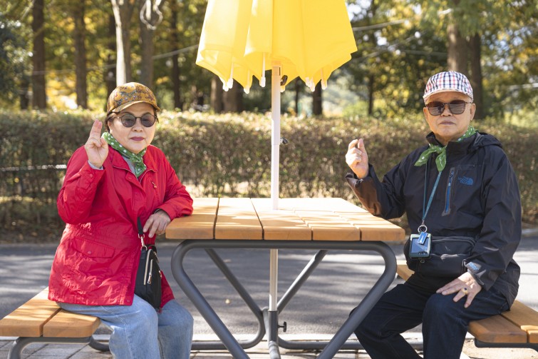 YTo1ODp7czo4OiJGaWxlTmFtZSI7czo0MDoiZTViMTJlMDUtZmU0OS00ZjMxLTlhMmItNmE5YTc2NDJjMWZiLmpwZyI7czoxMjoiRmlsZURhdGVUaW1lIjtpOjE3NjEyOTgwNzc7czo4OiJGaWxlU2l6ZSI7aToxNTgxMjQzO3M6ODoiRmlsZVR5cGUiO2k6MjtzOjg6Ik1pbWVUeXBlIjtzOjEwOiJpbWFnZS9qcGVnIjtzOjEzOiJTZWN0aW9uc0ZvdW5kIjtzOjMwOiJBTllfVEFHLCBJRkQwLCBUSFVNQk5BSUwsIEVYSUYiO3M6ODoiQ09NUFVURUQiO2E6OTp7czo0OiJodG1sIjtzOjI2OiJ3aWR0aD0iMTcxNiIgaGVpZ2h0PSIxMTQ0IiI7czo2OiJIZWlnaHQiO2k6MTE0NDtzOjU6IldpZHRoIjtpOjE3MTY7czo3OiJJc0NvbG9yIjtpOjE7czoxNzoiQnl0ZU9yZGVyTW90b3JvbGEiO2k6MDtzOjE1OiJBcGVydHVyZUZOdW1iZXIiO3M6NToiZi8yLjgiO3M6OToiQ29weXJpZ2h0IjtzOjQ6IllBQkMiO3M6MTg6IlRodW1ibmFpbC5GaWxlVHlwZSI7aToyO3M6MTg6IlRodW1ibmFpbC5NaW1lVHlwZSI7czoxMDoiaW1hZ2UvanBlZyI7fXM6NDoiTWFrZSI7czo0OiJTT05ZIjtzOjU6Ik1vZGVsIjtzOjg6IklMQ0UtN000IjtzOjExOiJYUmVzb2x1dGlvbiI7czo1OiIyNDAvMSI7czoxMToiWVJlc29sdXRpb24iO3M6NToiMjQwLzEiO3M6MTQ6IlJlc29sdXRpb25Vbml0IjtpOjI7czo4OiJTb2Z0d2FyZSI7czo1MjoiQWRvYmUgUGhvdG9zaG9wIExpZ2h0cm9vbSBDbGFzc2ljIDE0LjUuMSAoTWFjaW50b3NoKSI7czo4OiJEYXRlVGltZSI7czoxOToiMjAyNToxMDoyNCAxODoyNDowMiI7czo2OiJBcnRpc3QiO3M6NzoiWUFCQ19TRyI7czo5OiJDb3B5cmlnaHQiO3M6NDoiWUFCQyI7czoxNjoiRXhpZl9JRkRfUG9pbnRlciI7aToyNTQ7czo5OiJUSFVNQk5BSUwiO2E6Njp7czoxMToiQ29tcHJlc3Npb24iO2k6NjtzOjExOiJYUmVzb2x1dGlvbiI7czo0OiI3Mi8xIjtzOjExOiJZUmVzb2x1dGlvbiI7czo0OiI3Mi8xIjtzOjE0OiJSZXNvbHV0aW9uVW5pdCI7aToyO3M6MjE6IkpQRUdJbnRlcmNoYW5nZUZvcm1hdCI7aToxMDQwO3M6Mjc6IkpQRUdJbnRlcmNoYW5nZUZvcm1hdExlbmd0aCI7aToyMDk0MDt9czoxMjoiRXhwb3N1cmVUaW1lIjtzOjY6IjEvMTI1MCI7czo3OiJGTnVtYmVyIjtzOjU6IjI4LzEwIjtzOjE1OiJFeHBvc3VyZVByb2dyYW0iO2k6MTtzOjE1OiJJU09TcGVlZFJhdGluZ3MiO2k6MjAwO3M6MTk6IlVuZGVmaW5lZFRhZzoweDg4MzAiO2k6MjtzOjE5OiJVbmRlZmluZWRUYWc6MHg4ODMyIjtpOjIwMDtzOjExOiJFeGlmVmVyc2lvbiI7czo0OiIwMjMyIjtzOjE2OiJEYXRlVGltZU9yaWdpbmFsIjtzOjE5OiIyMDI1OjEwOjI0IDEwOjIwOjAzIjtzOjE3OiJEYXRlVGltZURpZ2l0aXplZCI7czoxOToiMjAyNToxMDoyNCAxMDoyMDowMyI7czoxOToiVW5kZWZpbmVkVGFnOjB4OTAxMCI7czo2OiIrMDk6MDAiO3M6MTk6IlVuZGVmaW5lZFRhZzoweDkwMTEiO3M6NjoiKzA5OjAwIjtzOjE5OiJVbmRlZmluZWRUYWc6MHg5MDEyIjtzOjY6IiswOTowMCI7czoxNzoiU2h1dHRlclNwZWVkVmFsdWUiO3M6MTY6IjEwMjg3NzEyLzEwMDAwMDAiO3M6MTM6IkFwZXJ0dXJlVmFsdWUiO3M6MTU6IjI5NzA4NTQvMTAwMDAwMCI7czoxNToiQnJpZ2h0bmVzc1ZhbHVlIjtzOjEwOiIxNjg4NC8yNTYwIjtzOjE3OiJFeHBvc3VyZUJpYXNWYWx1ZSI7czo0OiIwLzEwIjtzOjE2OiJNYXhBcGVydHVyZVZhbHVlIjtzOjc6Ijc2MC8yNTYiO3M6MTI6Ik1ldGVyaW5nTW9kZSI7aTo1O3M6MTE6IkxpZ2h0U291cmNlIjtpOjI1NTtzOjU6IkZsYXNoIjtpOjE2O3M6MTE6IkZvY2FsTGVuZ3RoIjtzOjY6IjU4MC8xMCI7czoxODoiU3ViU2VjVGltZU9yaWdpbmFsIjtzOjM6IjY4OCI7czoxOToiU3ViU2VjVGltZURpZ2l0aXplZCI7czozOiI2ODgiO3M6MTA6IkNvbG9yU3BhY2UiO2k6NjU1MzU7czoyMToiRm9jYWxQbGFuZVhSZXNvbHV0aW9uIjtzOjE0OiI2NDQ0OTMzOS8zMjc2OCI7czoyMToiRm9jYWxQbGFuZVlSZXNvbHV0aW9uIjtzOjE0OiI2NDQ0OTMzOS8zMjc2OCI7czoyNDoiRm9jYWxQbGFuZVJlc29sdXRpb25Vbml0IjtpOjM7czoxMDoiRmlsZVNvdXJjZSI7czoxOiIDIjtzOjk6IlNjZW5lVHlwZSI7czoxOiIBIjtzOjE0OiJDdXN0b21SZW5kZXJlZCI7aTowO3M6MTI6IkV4cG9zdXJlTW9kZSI7aToxO3M6MTI6IldoaXRlQmFsYW5jZSI7aToxO3M6MTY6IkRpZ2l0YWxab29tUmF0aW8iO3M6NToiMTYvMTYiO3M6MjE6IkZvY2FsTGVuZ3RoSW4zNW1tRmlsbSI7aTo1ODtzOjE2OiJTY2VuZUNhcHR1cmVUeXBlIjtpOjA7czo4OiJDb250cmFzdCI7aTowO3M6MTA6IlNhdHVyYXRpb24iO2k6MDtzOjk6IlNoYXJwbmVzcyI7aTowO3M6MTk6IlVuZGVmaW5lZFRhZzoweEE0MzIiO2E6NDp7aTowO3M6NjoiMjQwLzEwIjtpOjE7czo2OiI3MDAvMTAiO2k6MjtzOjU6IjI4LzEwIjtpOjM7czo1OiIyOC8xMCI7fXM6MTk6IlVuZGVmaW5lZFRhZzoweEE0MzQiO3M6MjE6IkZFIDI0LTcwbW0gRjIuOCBHTSBJSSI7fQ==